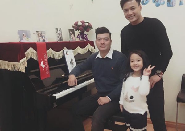 Làm thế nào để giúp con có hứng thú khi học đàn piano
