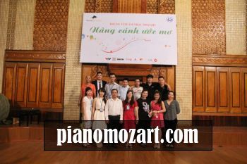 day piano mozart