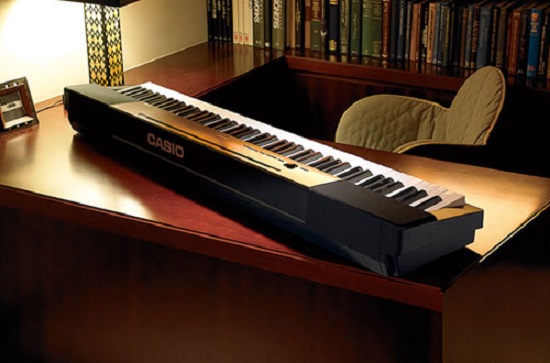 piano Yamaha hay Casio