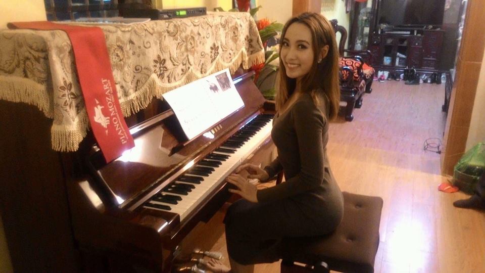 pianoyamahau1h