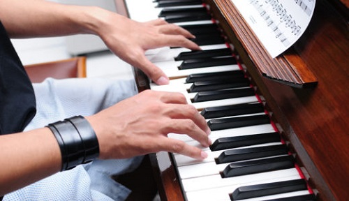 Tìm hiểu: Đàn Organ và đàn Piano khác nhau như thế nào?