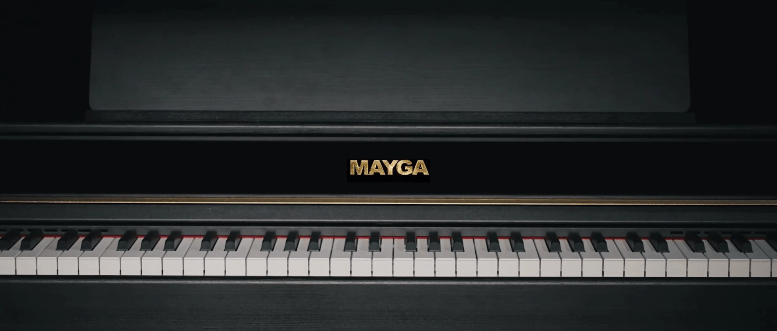 Mayga – Mang âm nhạc đến gần hơn với người yêu piano