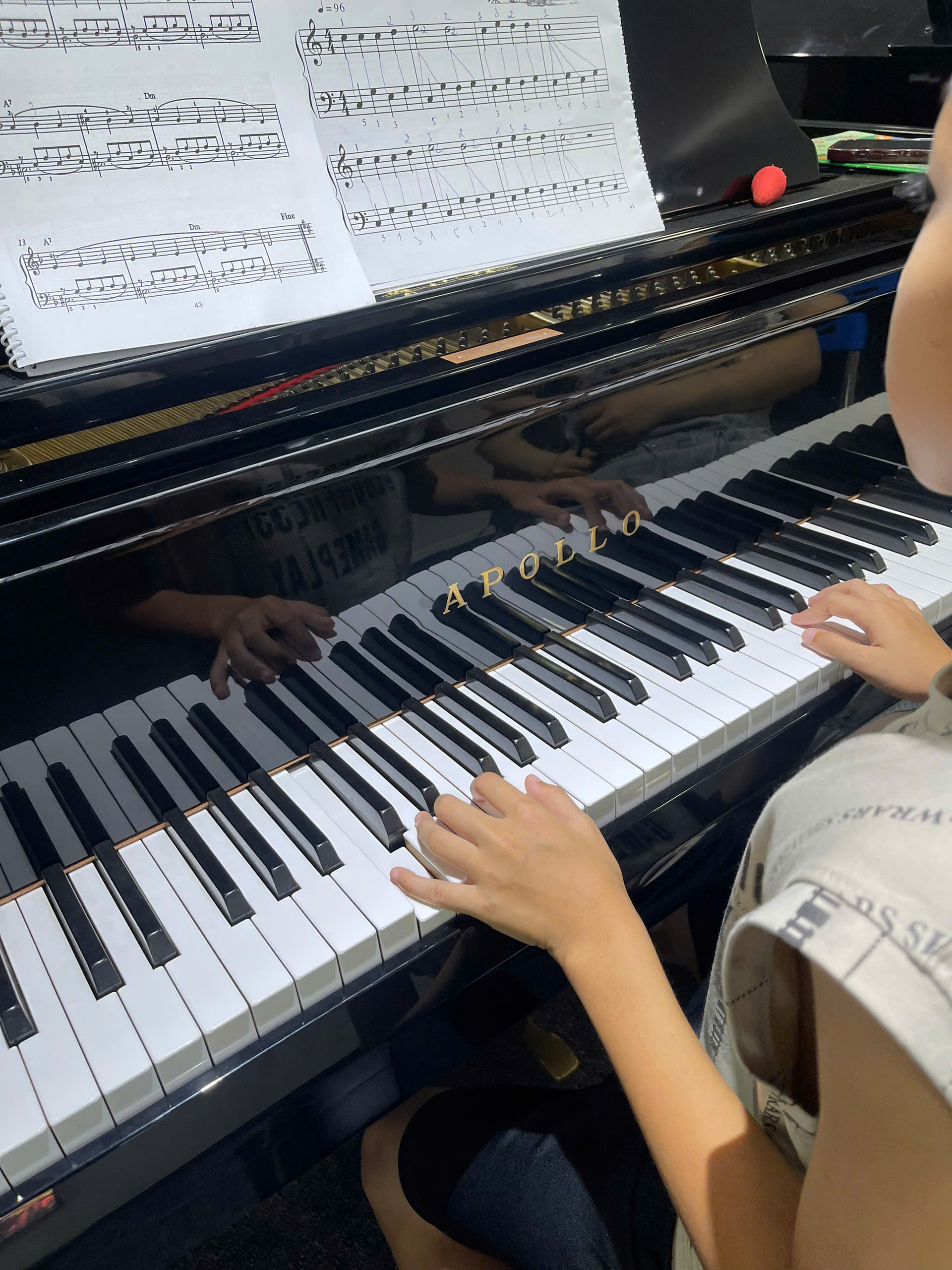 Học piano trên đàn Grand chuẩn quốc tế – trải nghiệm duy nhất chỉ có tại PianoMozart