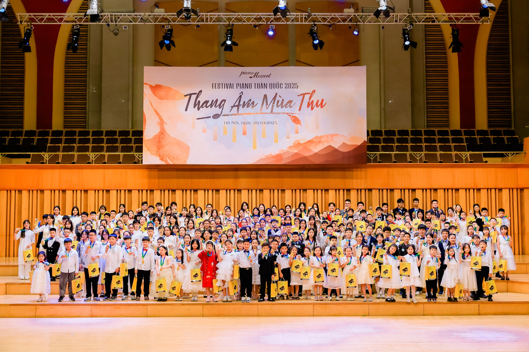 CHÚC MỪNG CÁC TÀI NĂNG NHÍ XUẤT SẮC CỦA FESTIVAL PIANO TOÀN QUỐC 2025 – “THANG ÂM MÙA THU”!